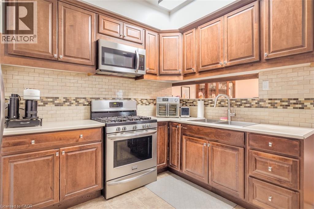 41 Springhurst Avenue, Toronto, Ontario  M6K 1B4 - Photo 10 - 40840811