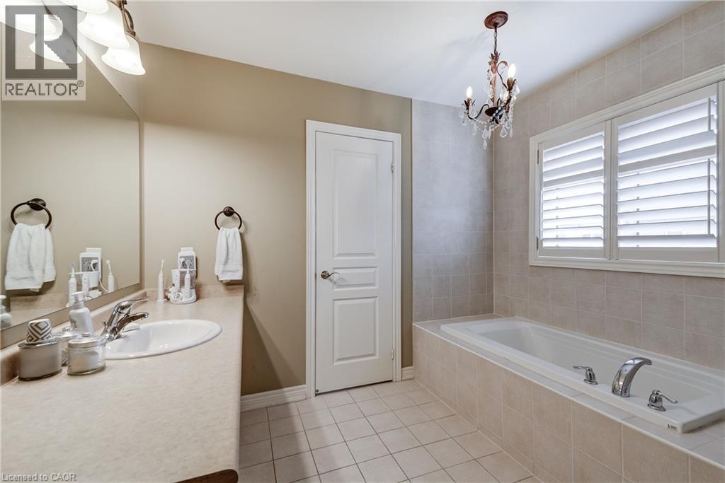 23 Mcknight Avenue, Waterdown, Ontario  L8B 0R5 - Photo 21 - 40840531
