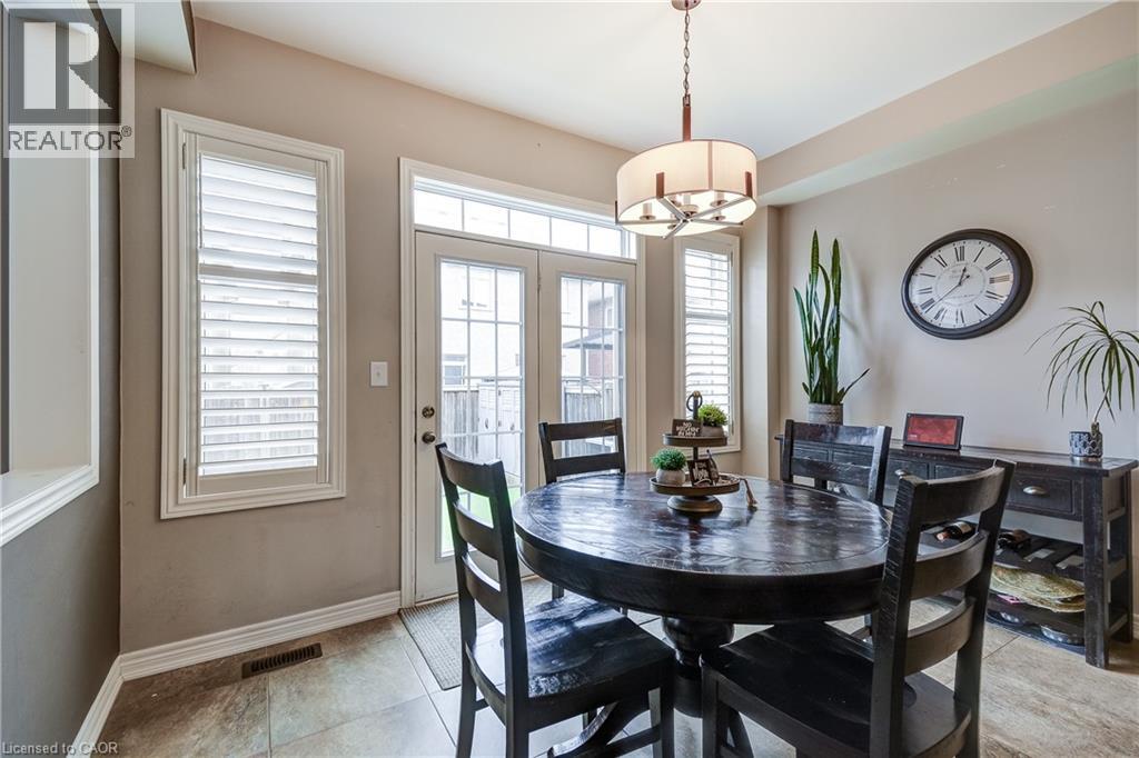 23 Mcknight Avenue, Waterdown, Ontario  L8B 0R5 - Photo 8 - 40840531