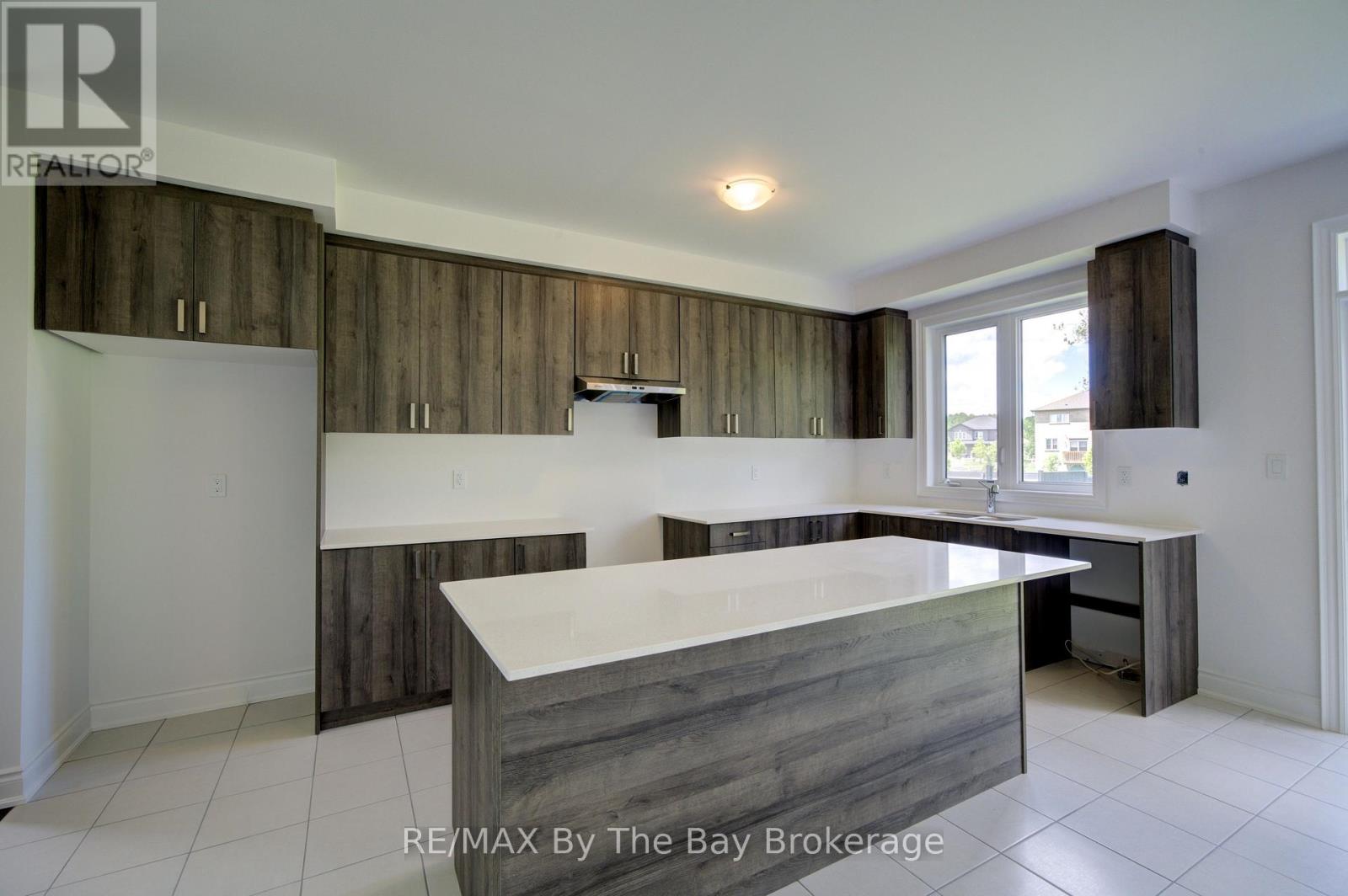 18 Amber Drive, Wasaga Beach, Ontario  L9Z 0R9 - Photo 13 - S13457602