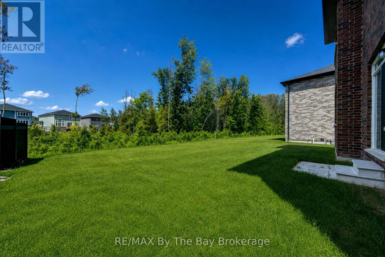 18 Amber Drive, Wasaga Beach, Ontario  L9Z 0R9 - Photo 3 - S13457602