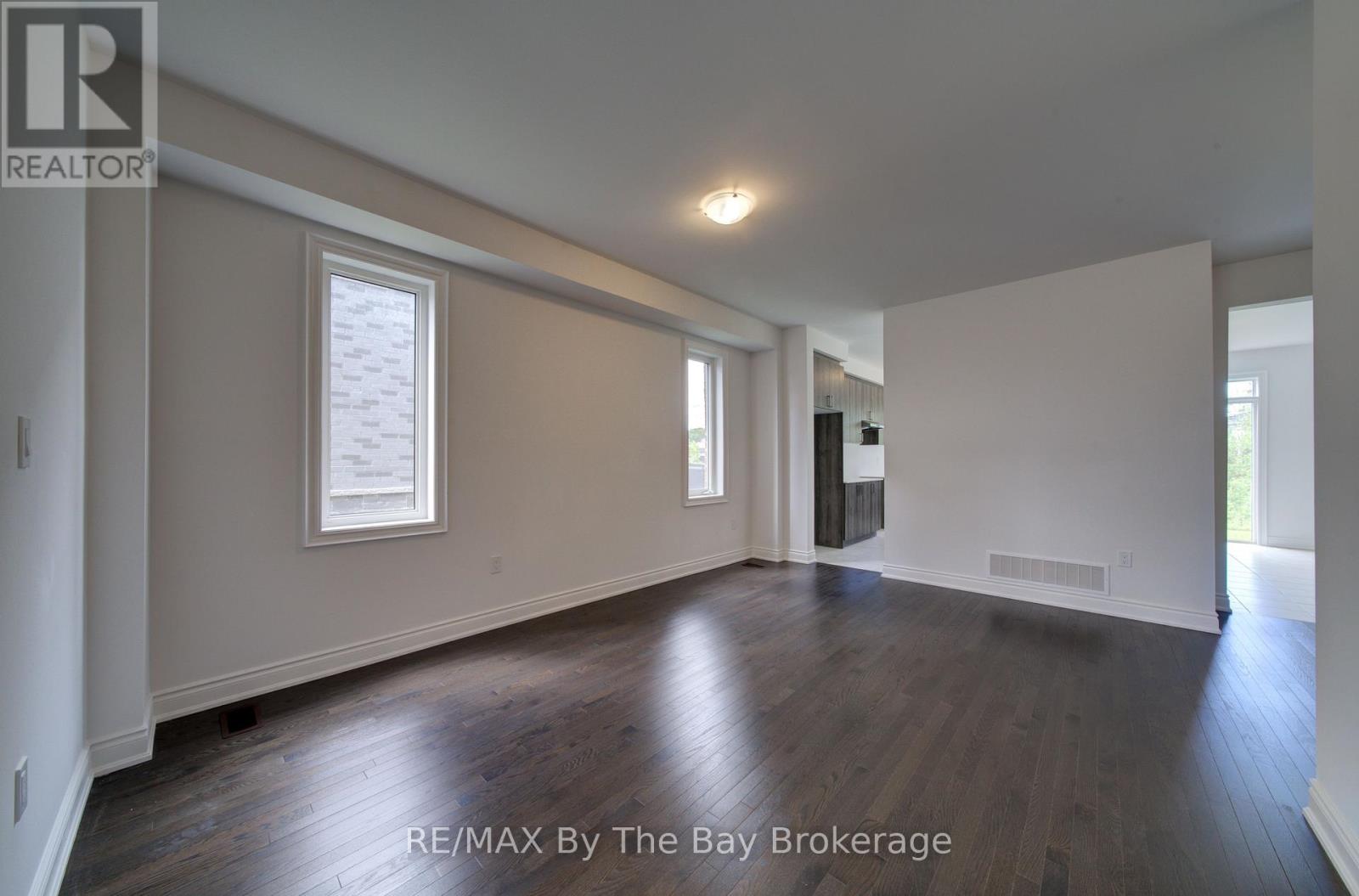 18 Amber Drive, Wasaga Beach, Ontario  L9Z 0R9 - Photo 5 - S13457602