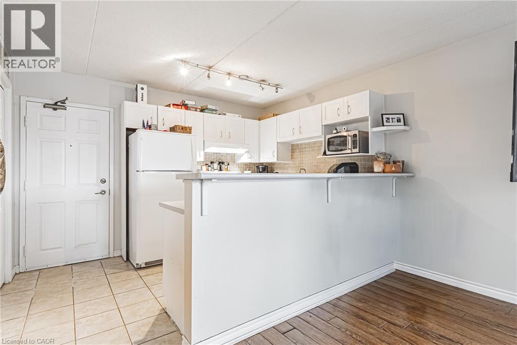 1451 Walkers Line Unit# 313, Burlington, Ontario  L7M 4P1 - Photo 10 - 40839852