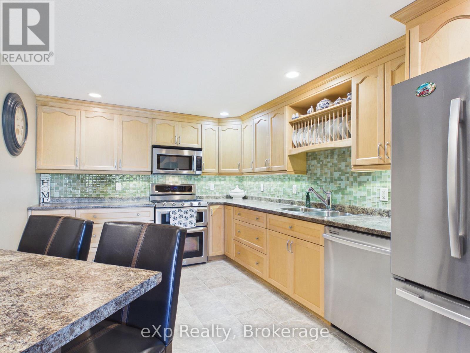 302 - 125 William Street N, Brockton, Ontario  N0G 2V0 - Photo 3 - X13457638