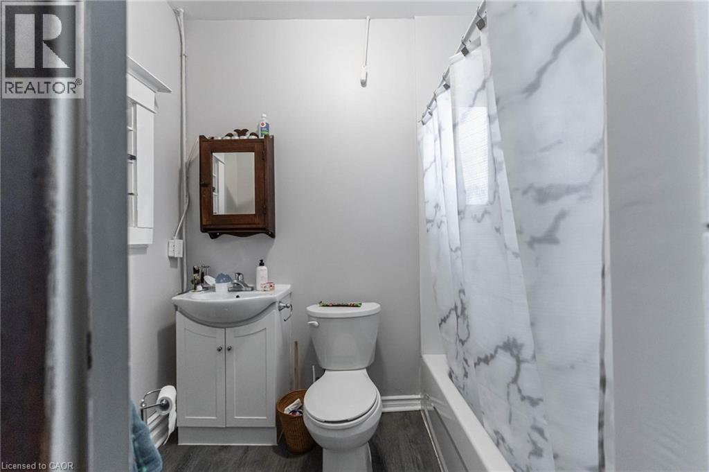 25 West Avenue S, Hamilton, Ontario  L8N 2S2 - Photo 22 - 40840824