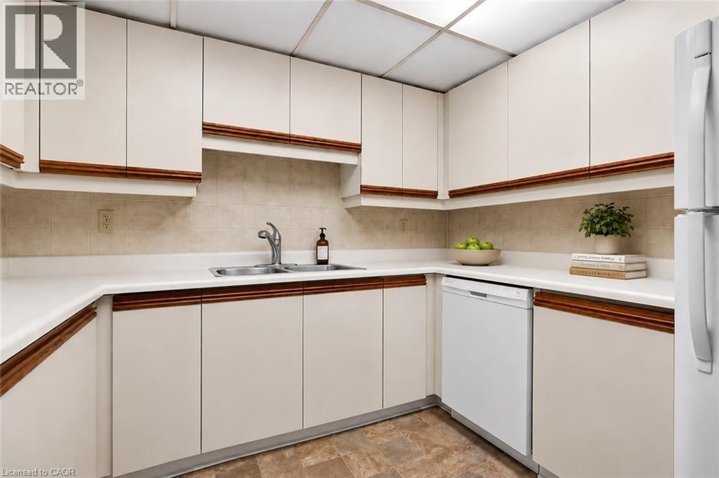 1225 North Shore Boulevard E Unit# 710, Burlington, Ontario  L7S 1Z6 - Photo 13 - 40840415