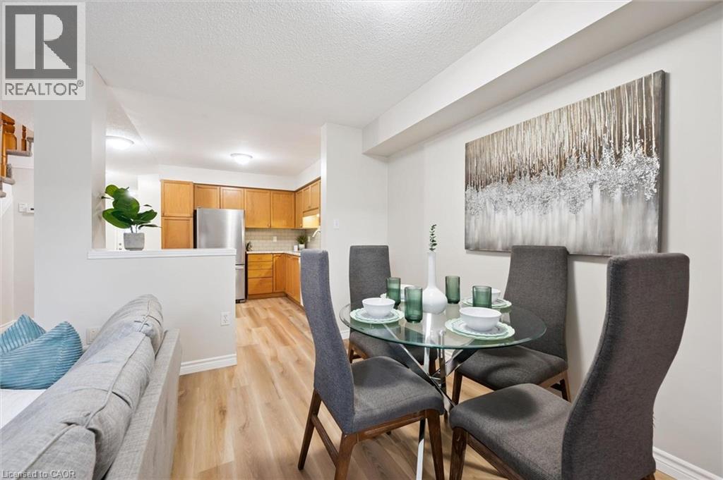 124 Gosling Gardens Unit# 44, Guelph, Ontario  N1G 5K6 - Photo 4 - 40839595