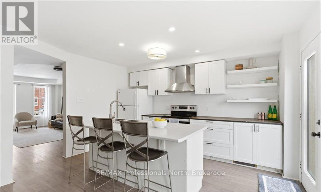 98 Roxton Road, Oakville, Ontario  L6H 6V4 - Photo 2 - W13457718