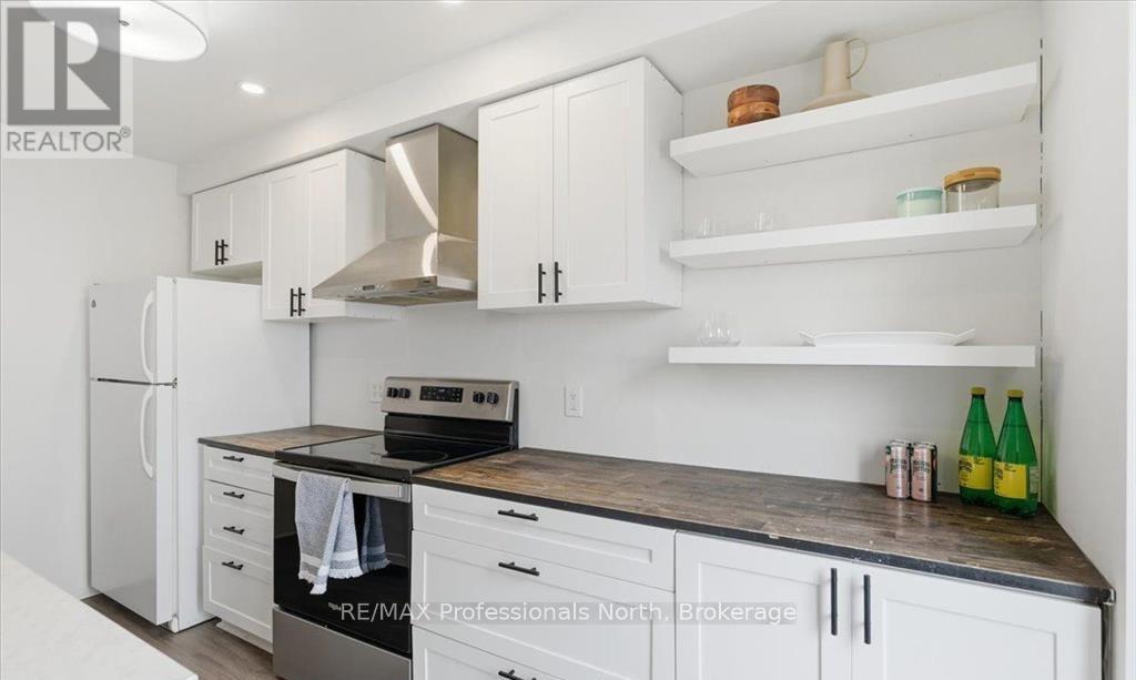 98 Roxton Road, Oakville, Ontario  L6H 6V4 - Photo 5 - W13457718