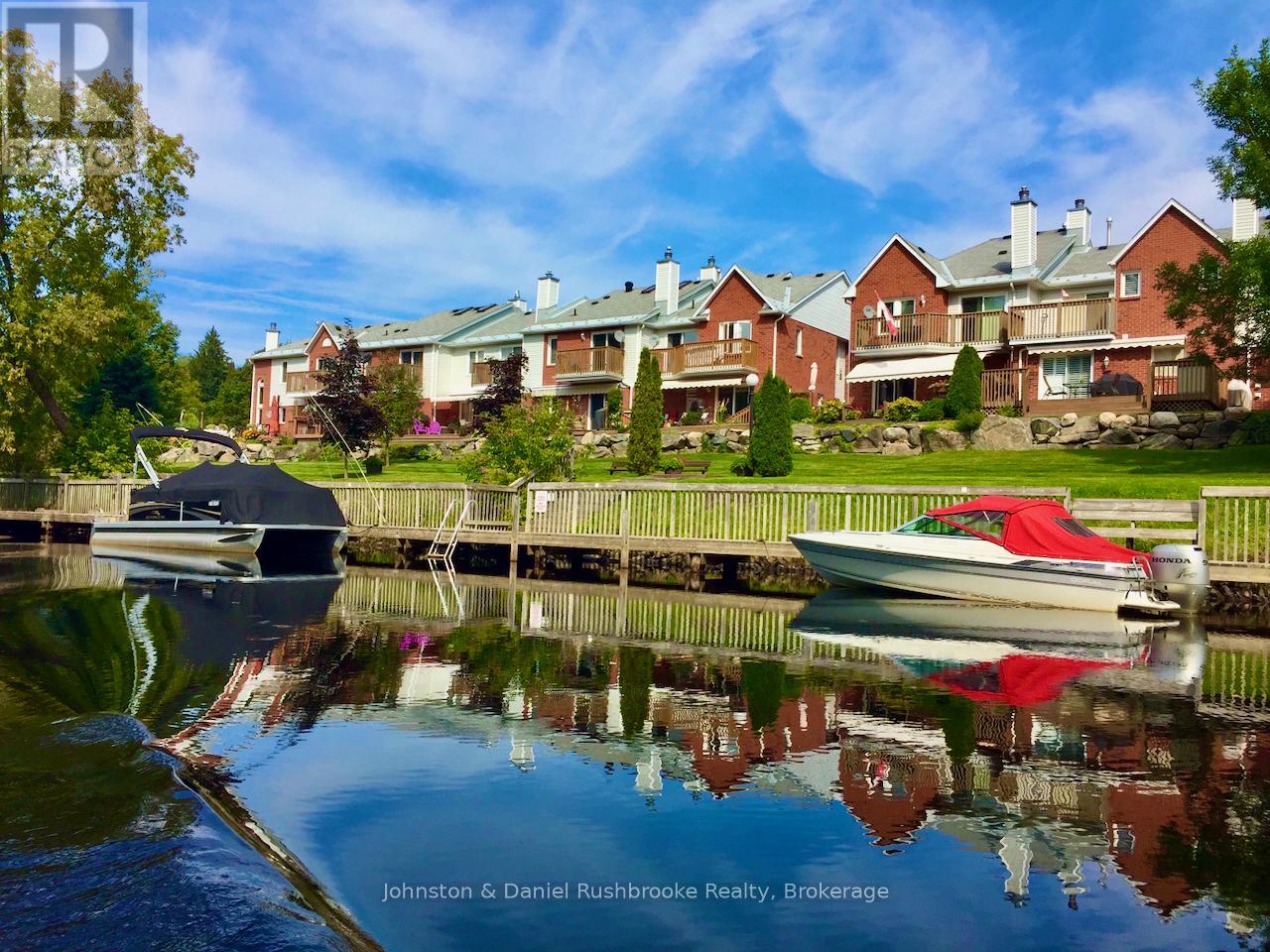 39 Shoreline Drive, Bracebridge, Ontario  P1L 1Z3 - Photo 2 - X13457784