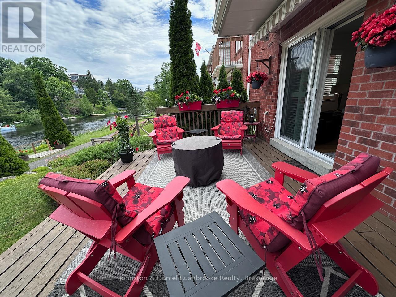 39 Shoreline Drive, Bracebridge, Ontario  P1L 1Z3 - Photo 4 - X13457784