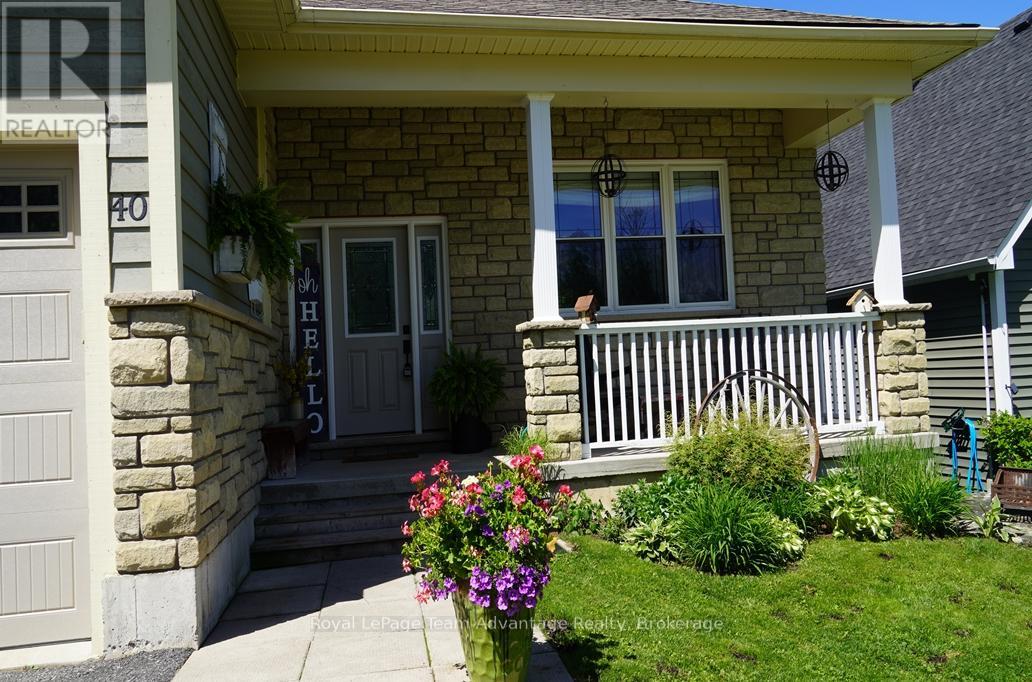 40 Winnifred Avenue E, Parry Sound, Ontario  P2A 2E7 - Photo 14 - X13457918
