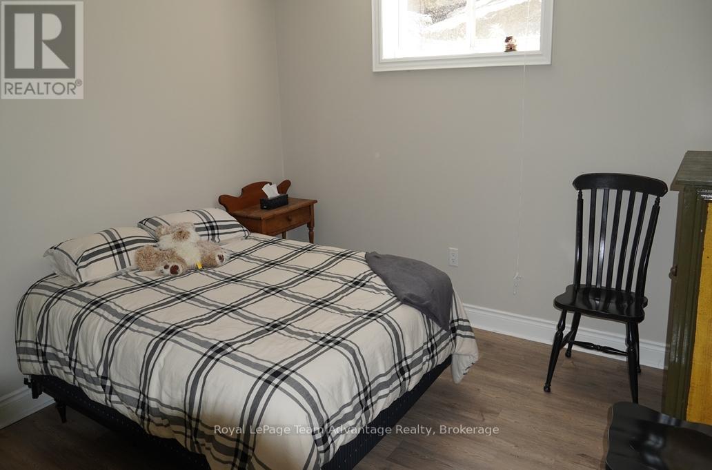 40 Winnifred Avenue E, Parry Sound, Ontario  P2A 2E7 - Photo 25 - X13457918