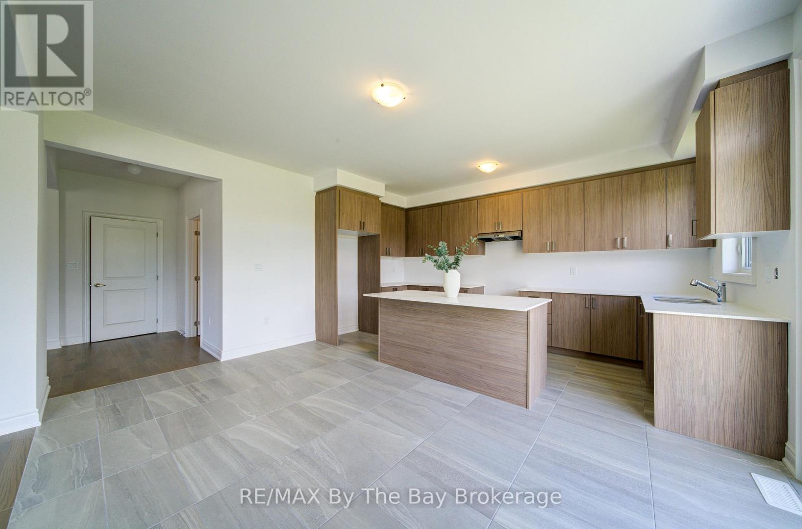 1 Amber Drive, Wasaga Beach, Ontario  L9Z 0R9 - Photo 12 - S13458016