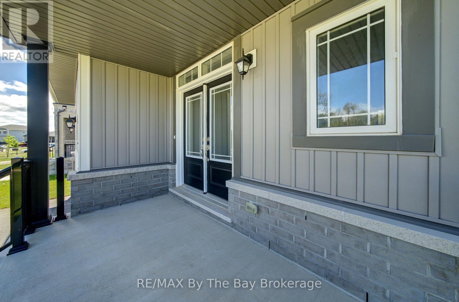 1 Amber Drive, Wasaga Beach, Ontario  L9Z 0R9 - Photo 4 - S13458016