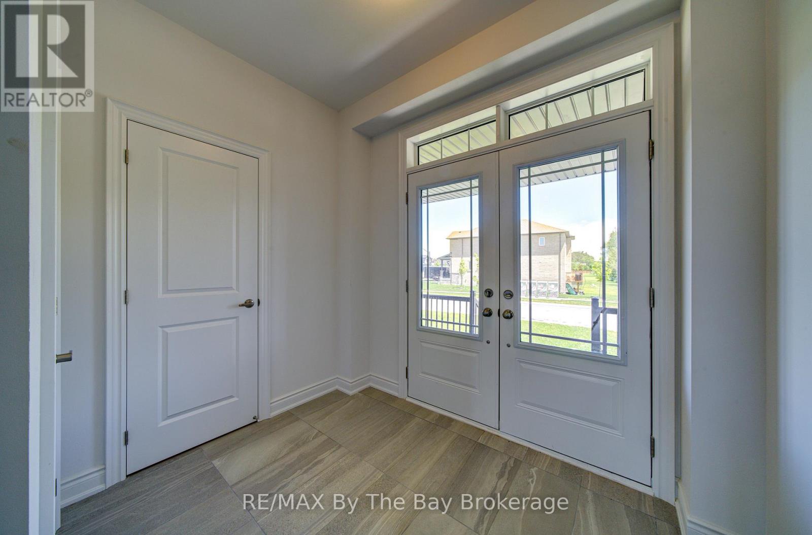 1 Amber Drive, Wasaga Beach, Ontario  L9Z 0R9 - Photo 5 - S13458016