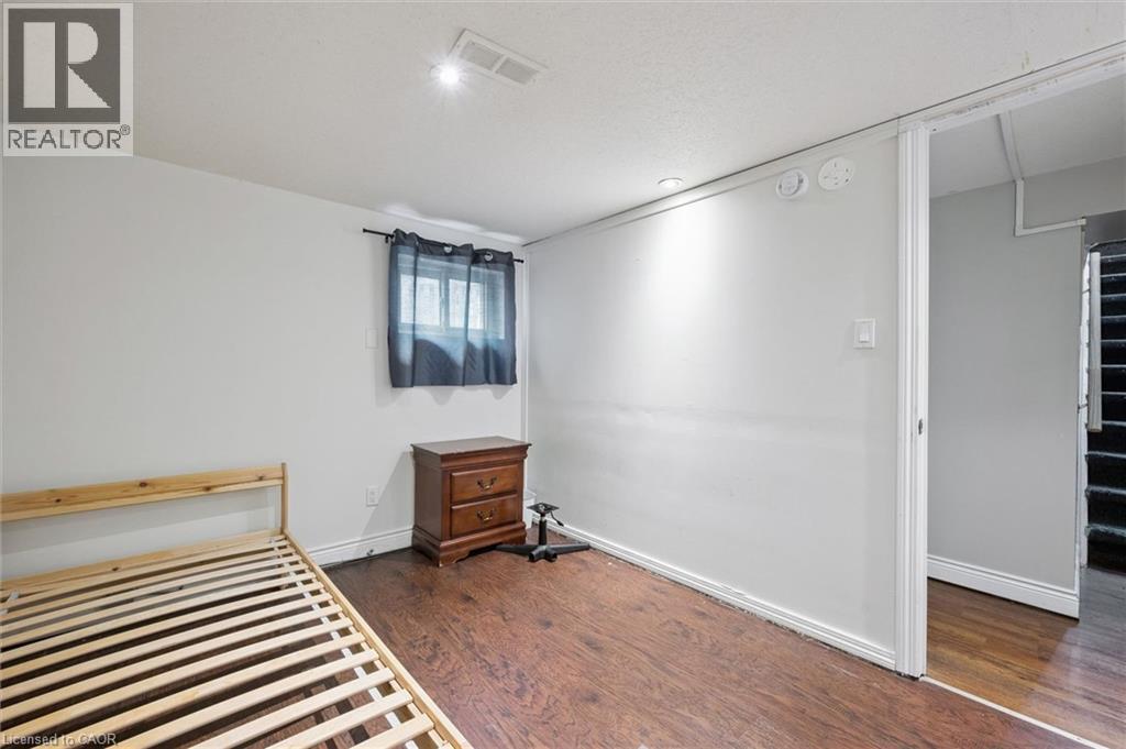 16 Beaucourt Place, Hamilton, Ontario  L8S 2P7 - Photo 23 - 40840126