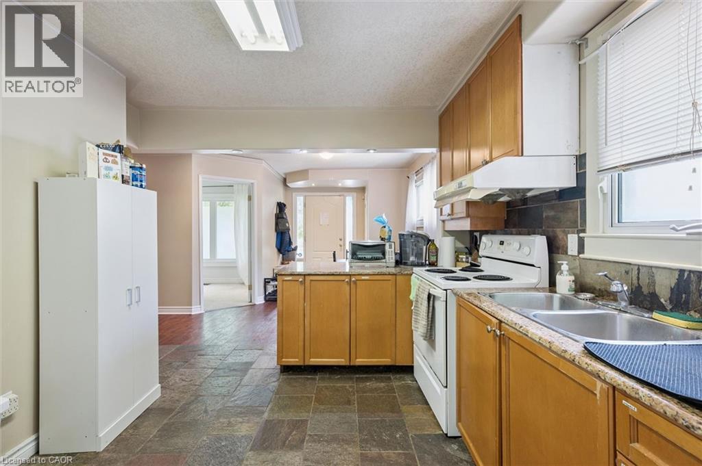 16 Beaucourt Place, Hamilton, Ontario  L8S 2P7 - Photo 7 - 40840126