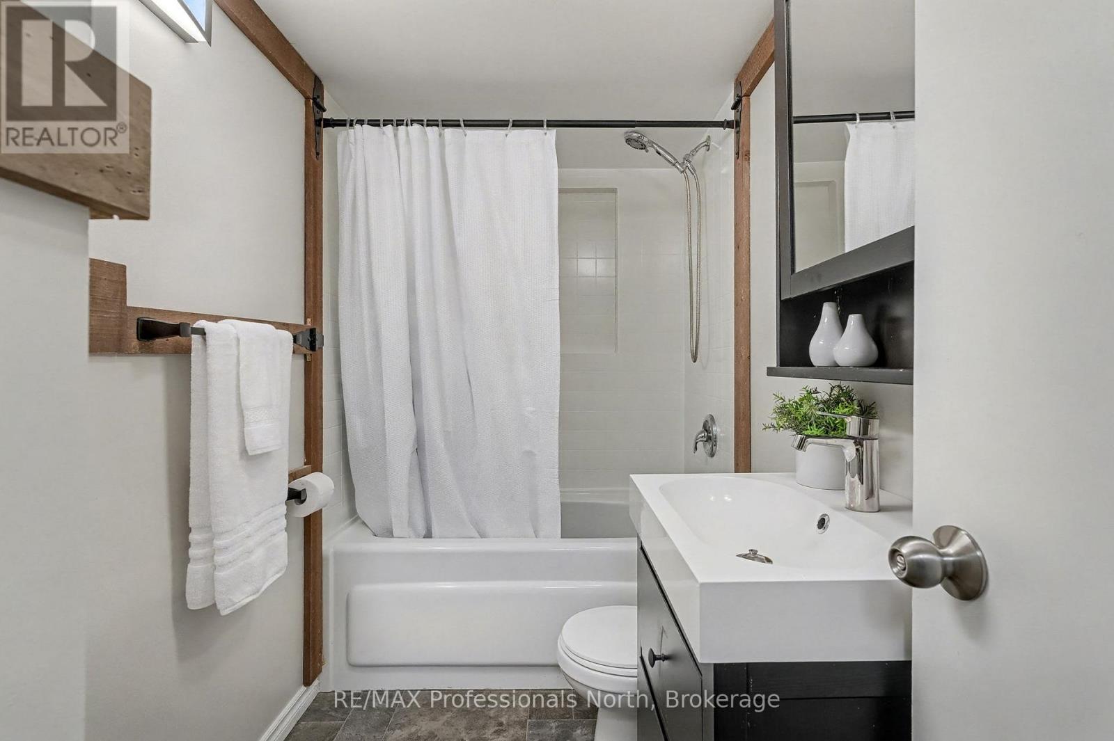 161 Quebec Street, Bracebridge, Ontario  P1L 1E3 - Photo 15 - X13458442