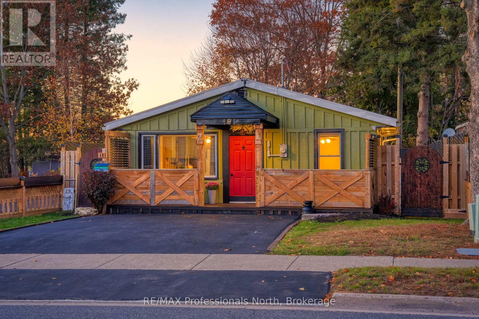 161 Quebec Street, Bracebridge, Ontario  P1L 1E3 - Photo 2 - X13458442