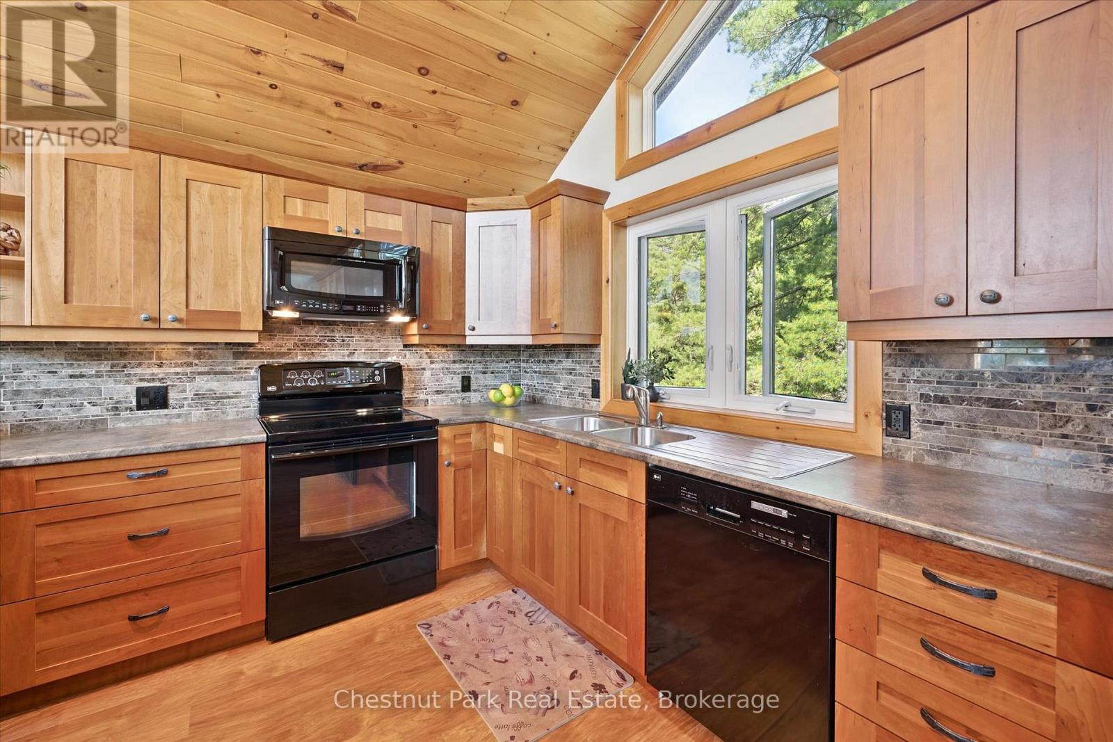 1 Diamond Island, Gravenhurst, Ontario  P1P 1R3 - Photo 18 - X13458660