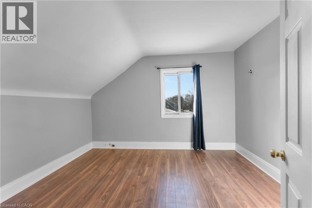 5932 Carlton Avenue, Niagara Falls, Ontario  L2G 5J5 - Photo 12 - 40840508