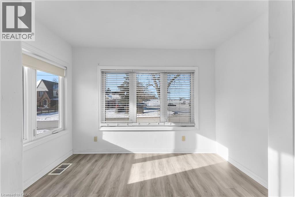 5932 Carlton Avenue, Niagara Falls, Ontario  L2G 5J5 - Photo 16 - 40840508