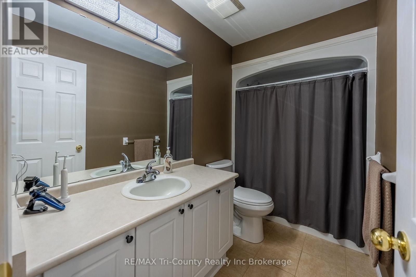 23 Magnolia Drive, Tillsonburg, Ontario  N4G 5N9 - Photo 10 - X13458988