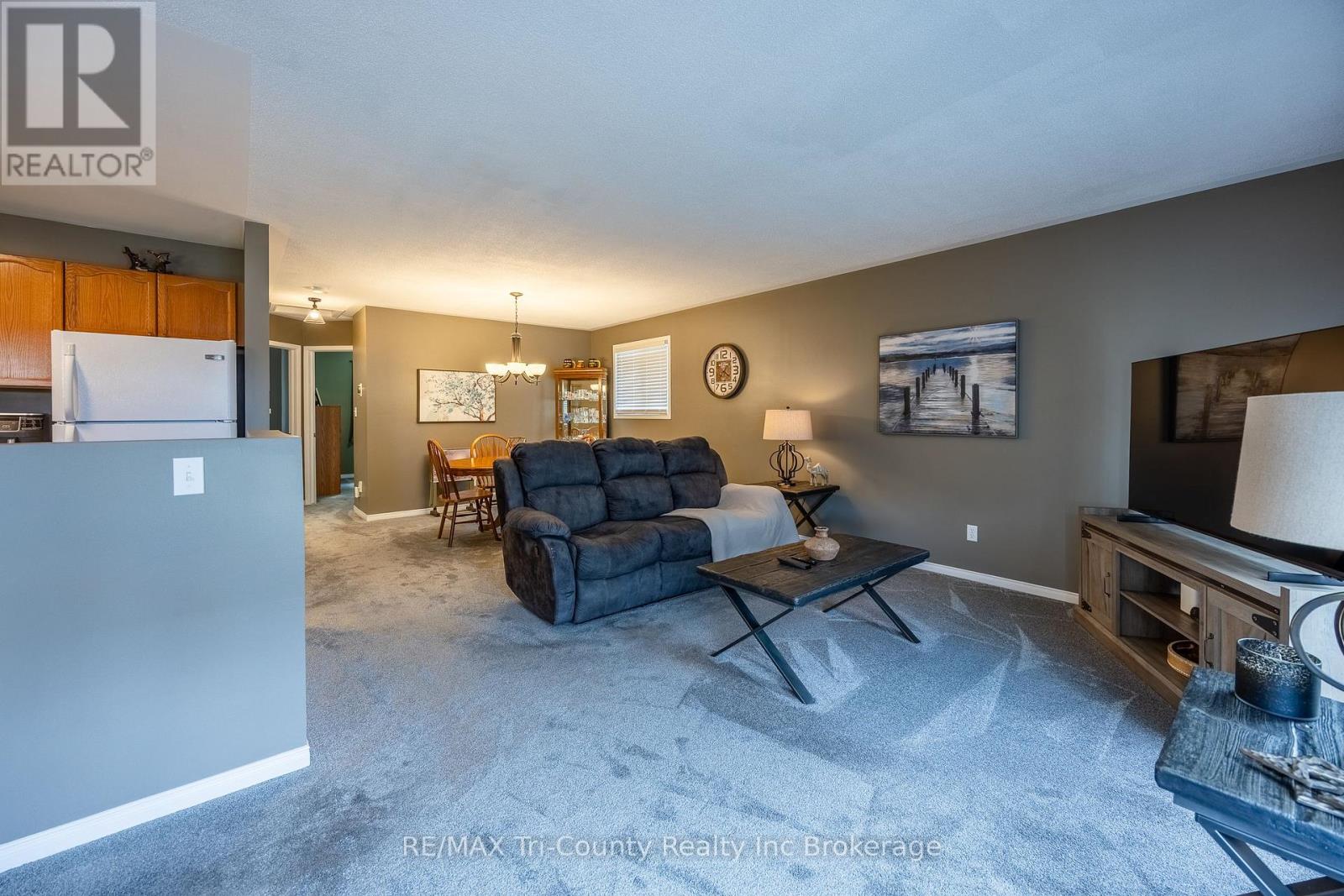 23 Magnolia Drive, Tillsonburg, Ontario  N4G 5N9 - Photo 4 - X13458988