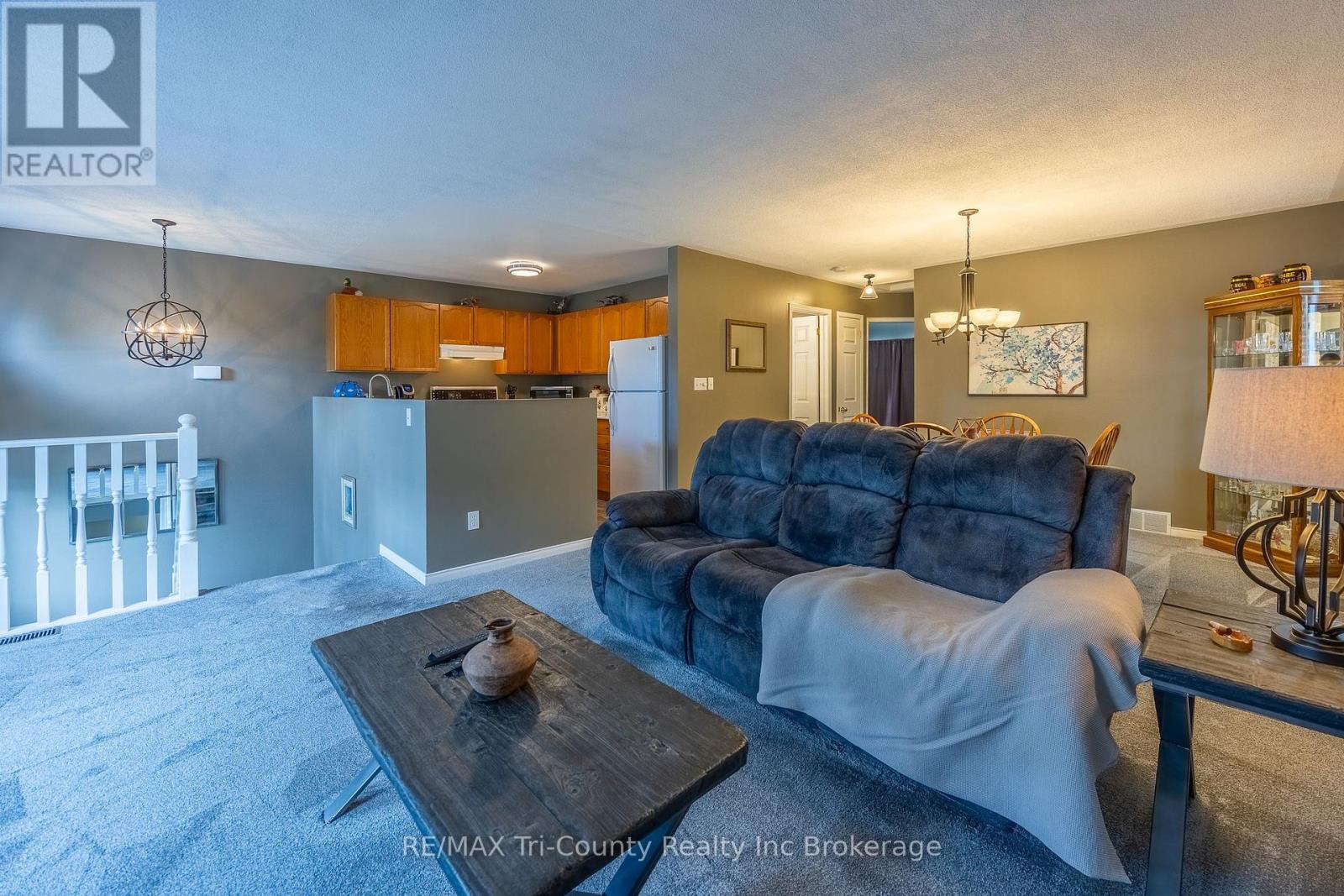 23 Magnolia Drive, Tillsonburg, Ontario  N4G 5N9 - Photo 5 - X13458988