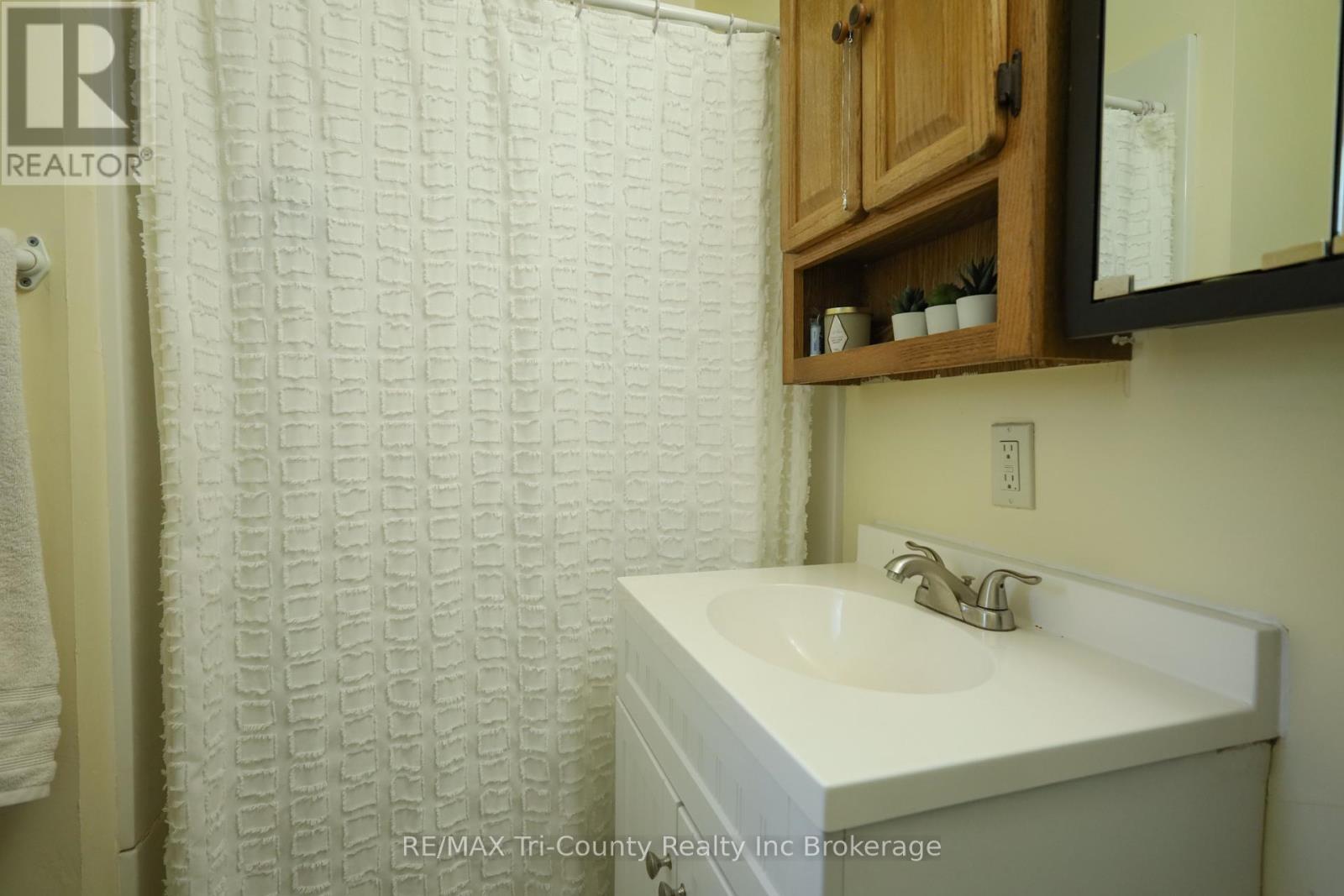 4942 59 Highway, Norfolk, Ontario  N0J 1E0 - Photo 15 - X13459026