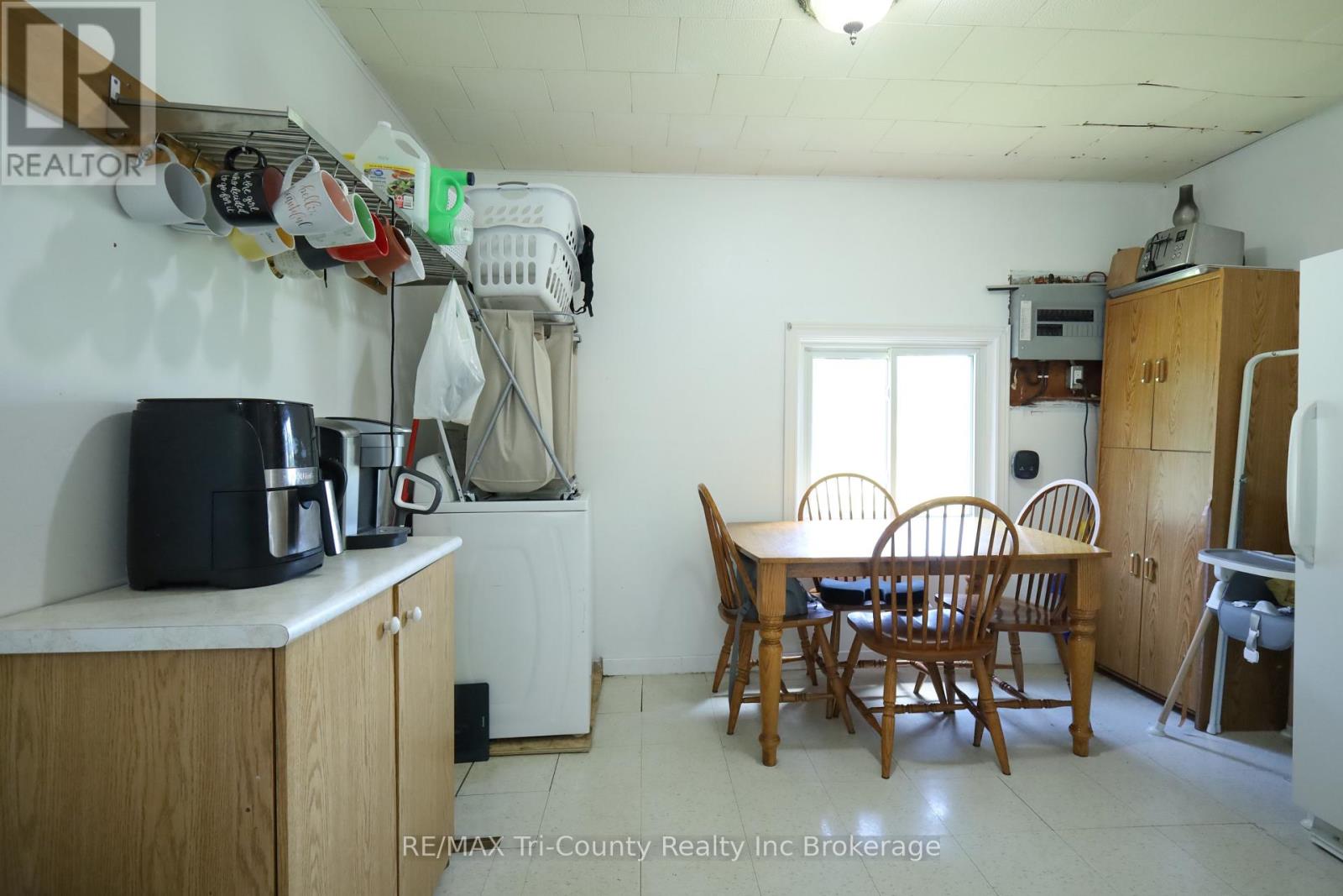 4942 59 Highway, Norfolk, Ontario  N0J 1E0 - Photo 9 - X13459026