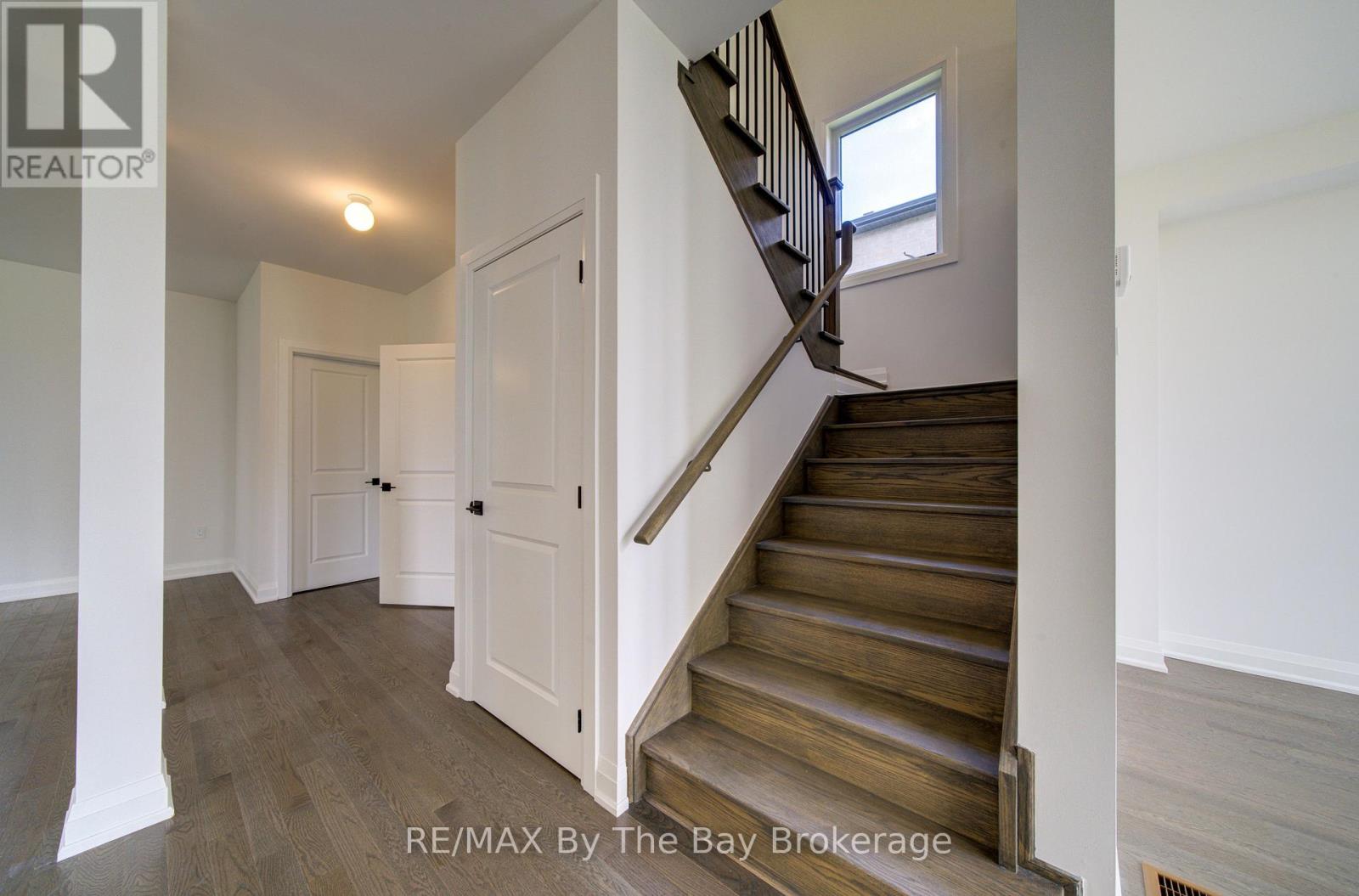 56 Amber Drive, Wasaga Beach, Ontario  L9Z 0R9 - Photo 14 - S13459060