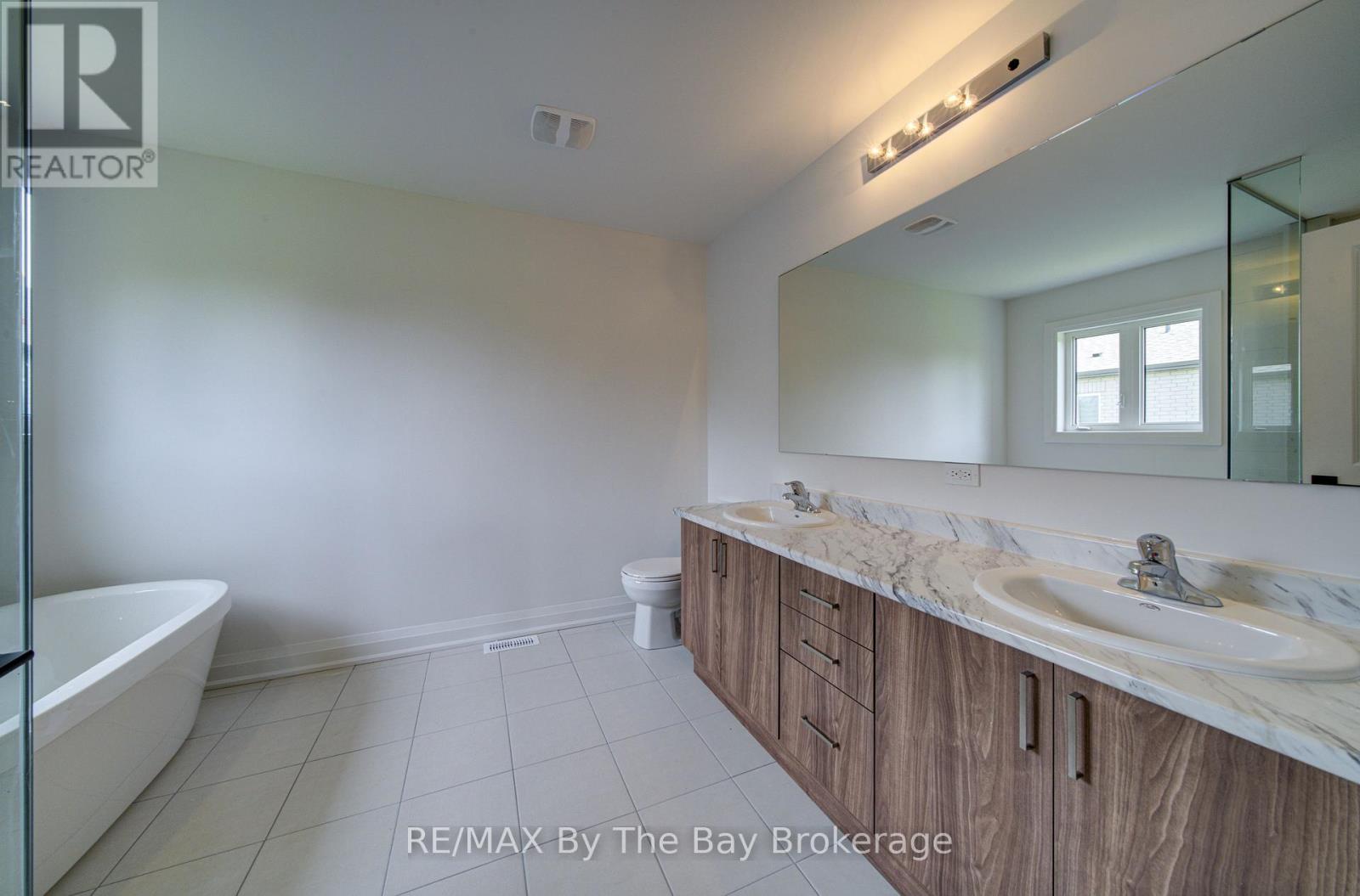 56 Amber Drive, Wasaga Beach, Ontario  L9Z 0R9 - Photo 19 - S13459060