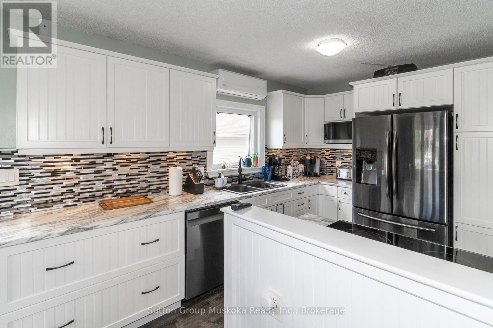 8 Gouldie Street, Huntsville, Ontario  P1H 1M5 - Photo 11 - X13459234