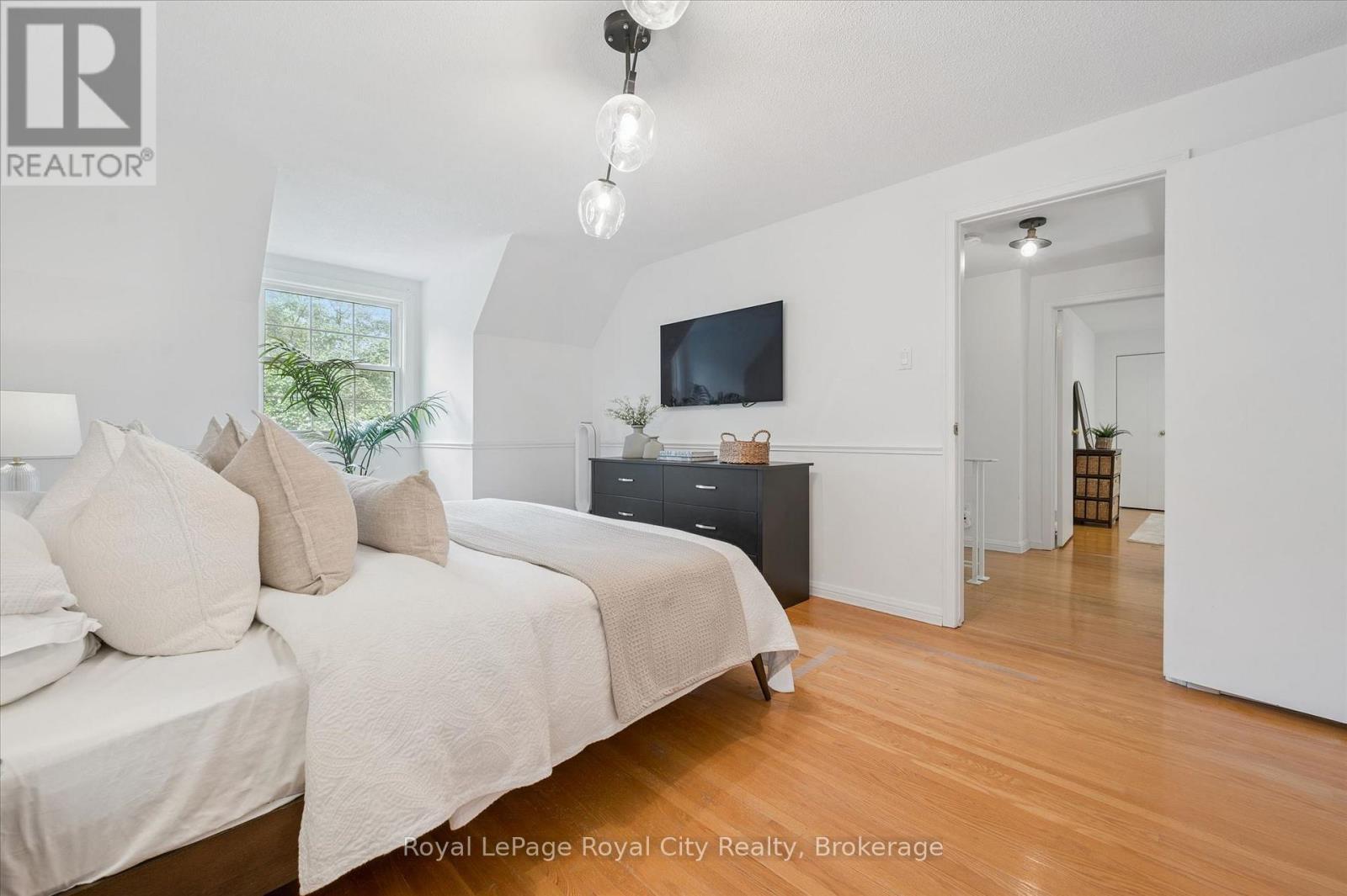 535 Sprucehill Avenue, Waterloo, Ontario  N2L 4V8 - Photo 20 - X13459364