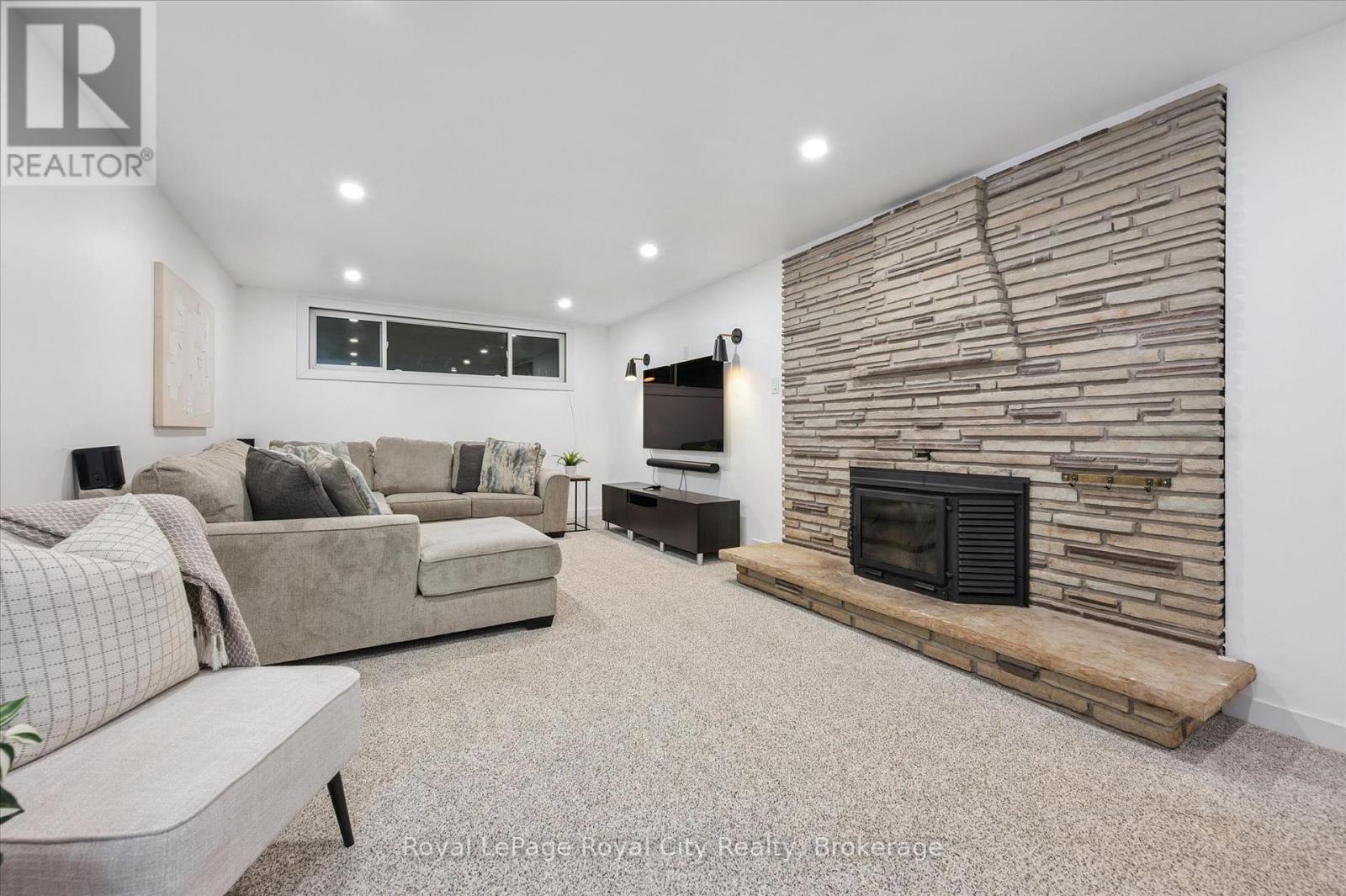 535 Sprucehill Avenue, Waterloo, Ontario  N2L 4V8 - Photo 32 - X13459364