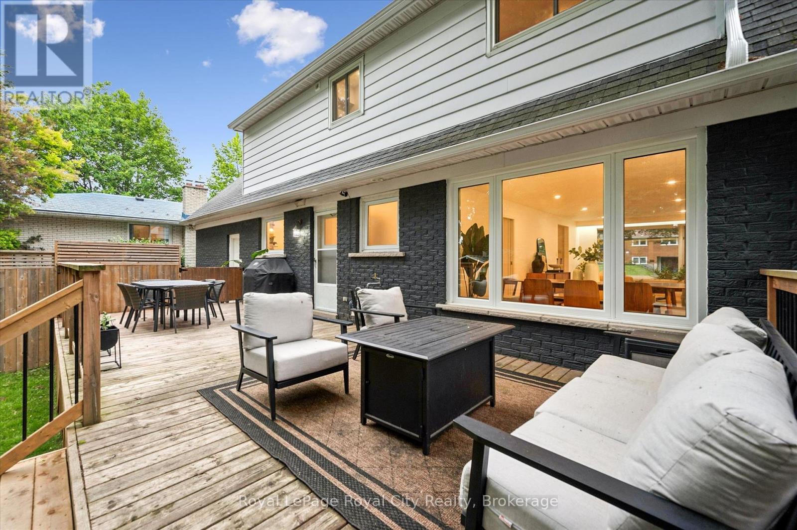 535 Sprucehill Avenue, Waterloo, Ontario  N2L 4V8 - Photo 40 - X13459364