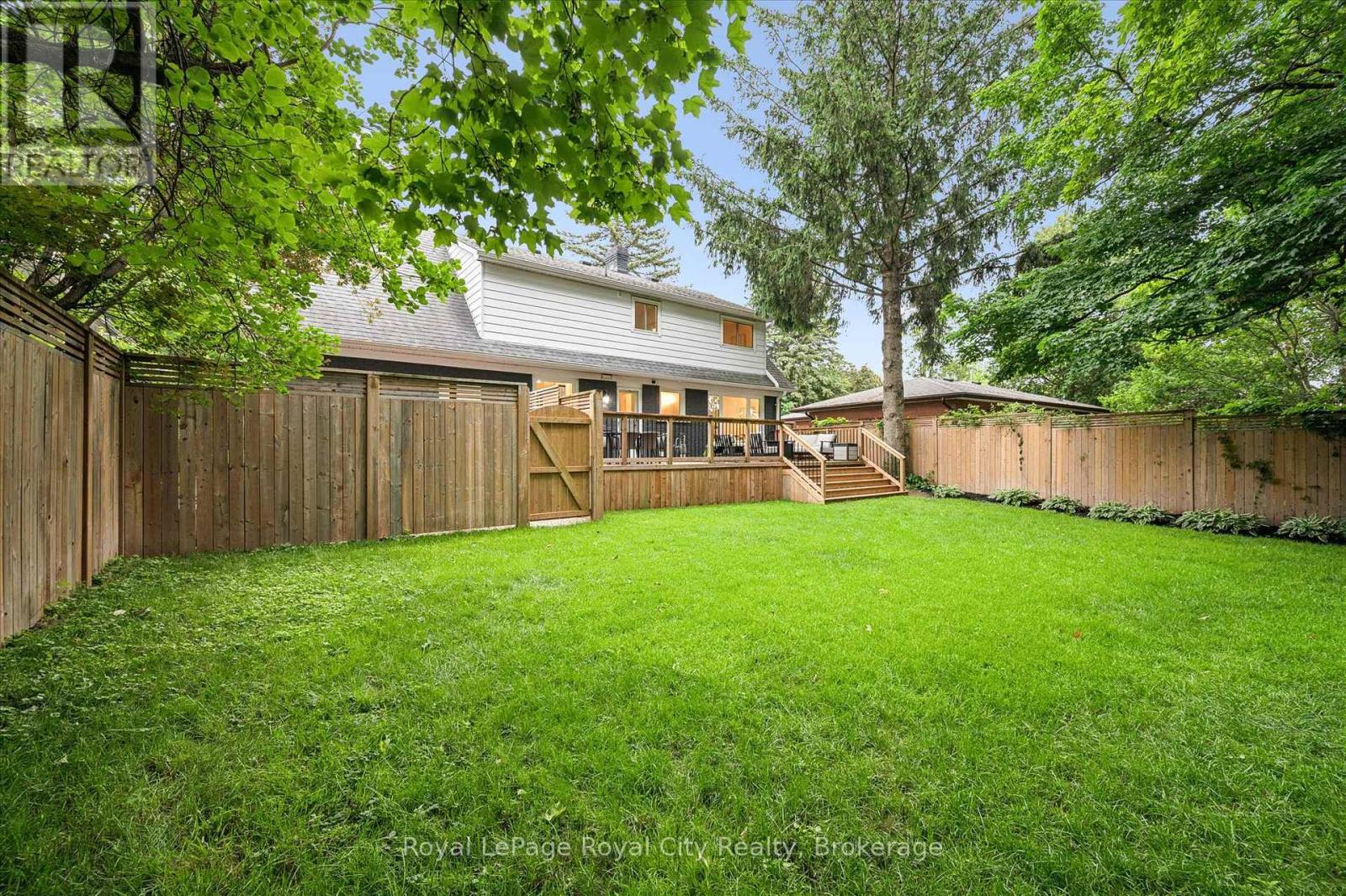 535 Sprucehill Avenue, Waterloo, Ontario  N2L 4V8 - Photo 43 - X13459364