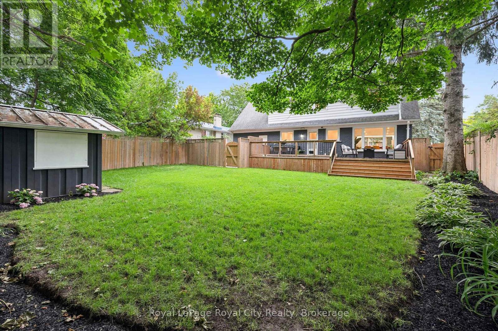 535 Sprucehill Avenue, Waterloo, Ontario  N2L 4V8 - Photo 44 - X13459364