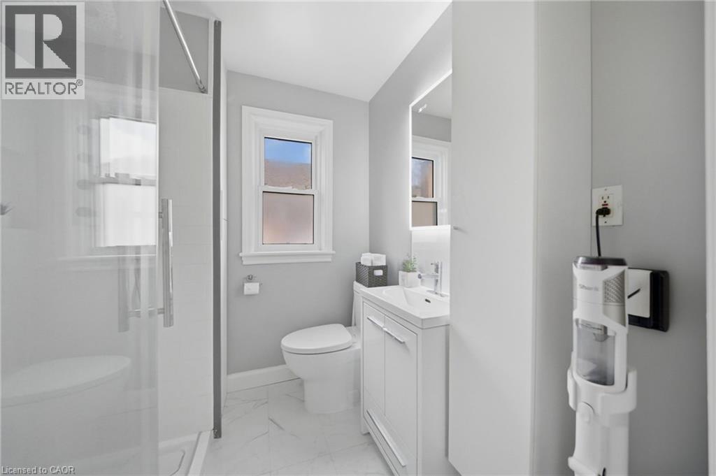 280 East 11th Street, Hamilton, Ontario  L9A 3T7 - Photo 13 - 40840564