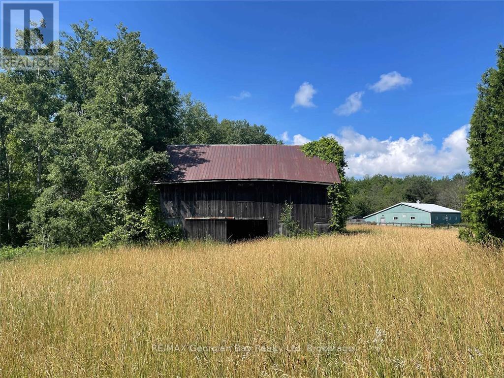 6950 County Rd 93 Road, Tiny, Ontario  L0K 2E1 - Photo 2 - S13459454