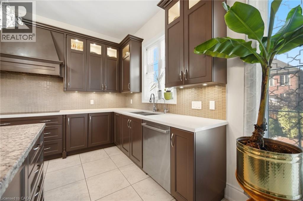 35 Gordon Randle Drive, Brampton, Ontario  L6P 4G8 - Photo 9 - 40840975