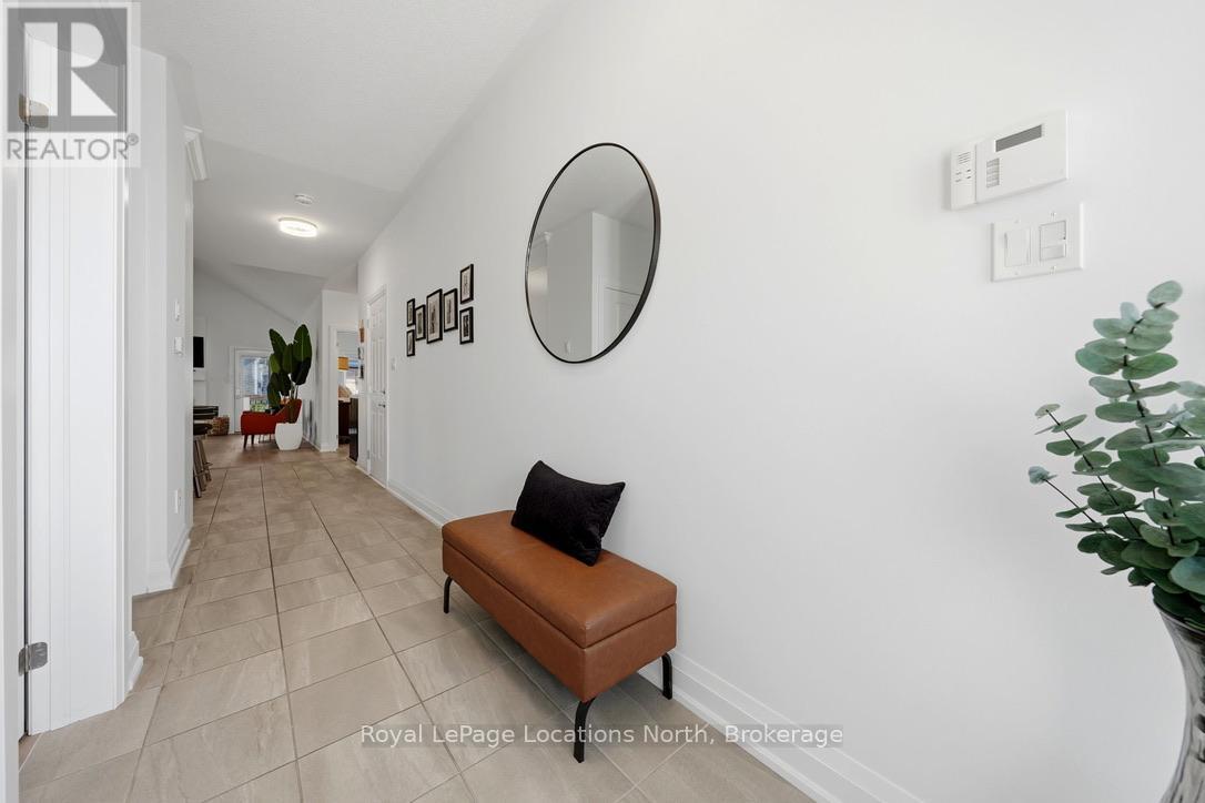 31 Tea Rose Road, Brampton, Ontario  L6R 0W2 - Photo 4 - W13459804