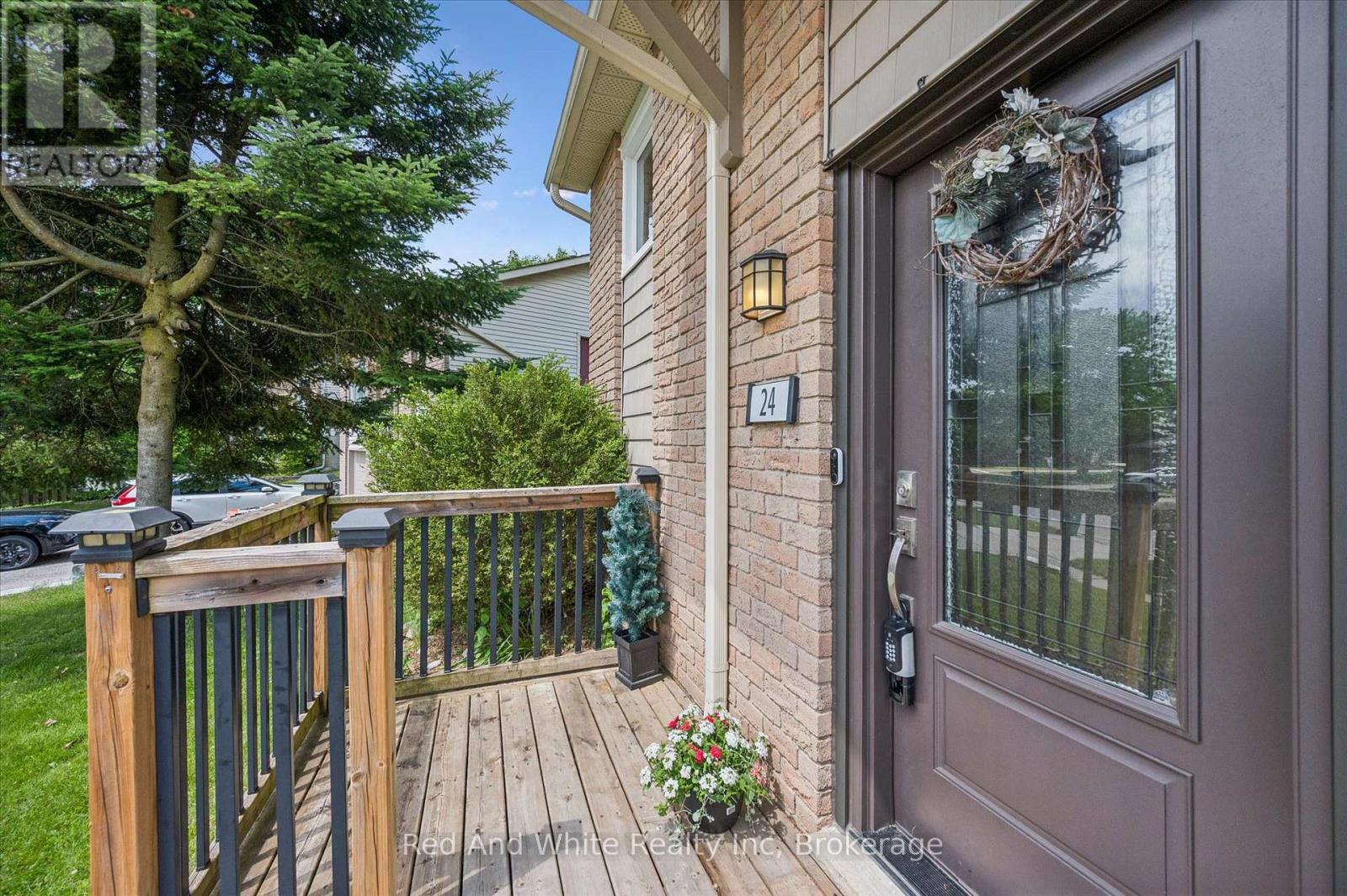 24 Byton Lane, Cambridge, Ontario  N1S 4L9 - Photo 3 - X13459834