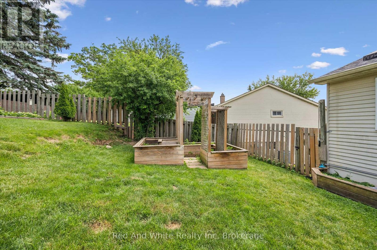 24 Byton Lane, Cambridge, Ontario  N1S 4L9 - Photo 32 - X13459834