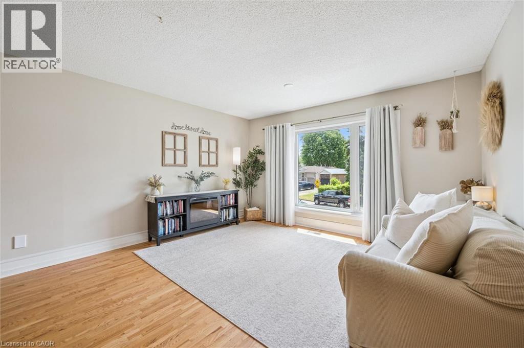 24 Byton Lane, Cambridge, Ontario  N1S 4L9 - Photo 4 - 40837831