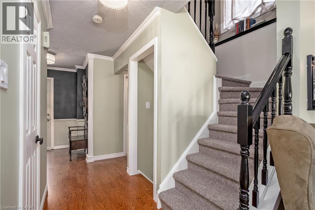 2407 Hemlock Court, Burlington, Ontario  L7M 1X7 - Photo 15 - 40837635