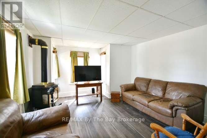 11 Edward Street W, Clearview, Ontario  L0M 1G0 - Photo 18 - S13460000