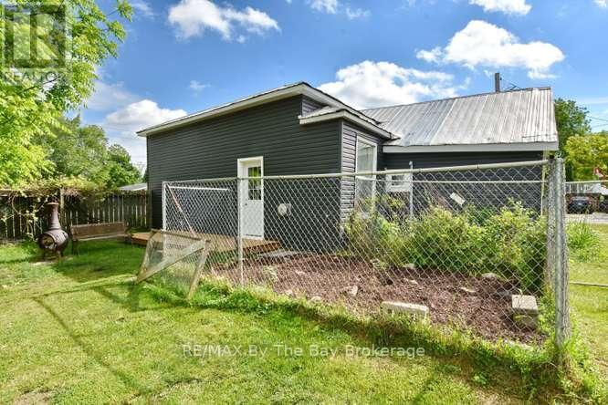11 Edward Street W, Clearview, Ontario  L0M 1G0 - Photo 24 - S13460000